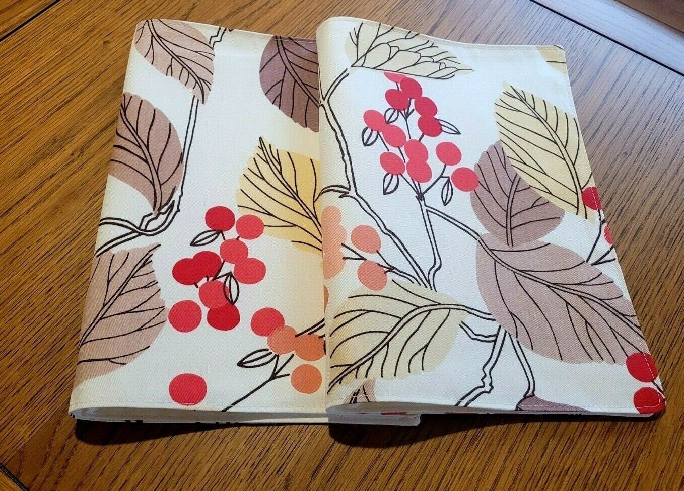 Christmas Fabric Placemats , Christmas Napkins Red Beige Berry Leaf Design 100% Cotton Handmade - CushionCoverAndDecor