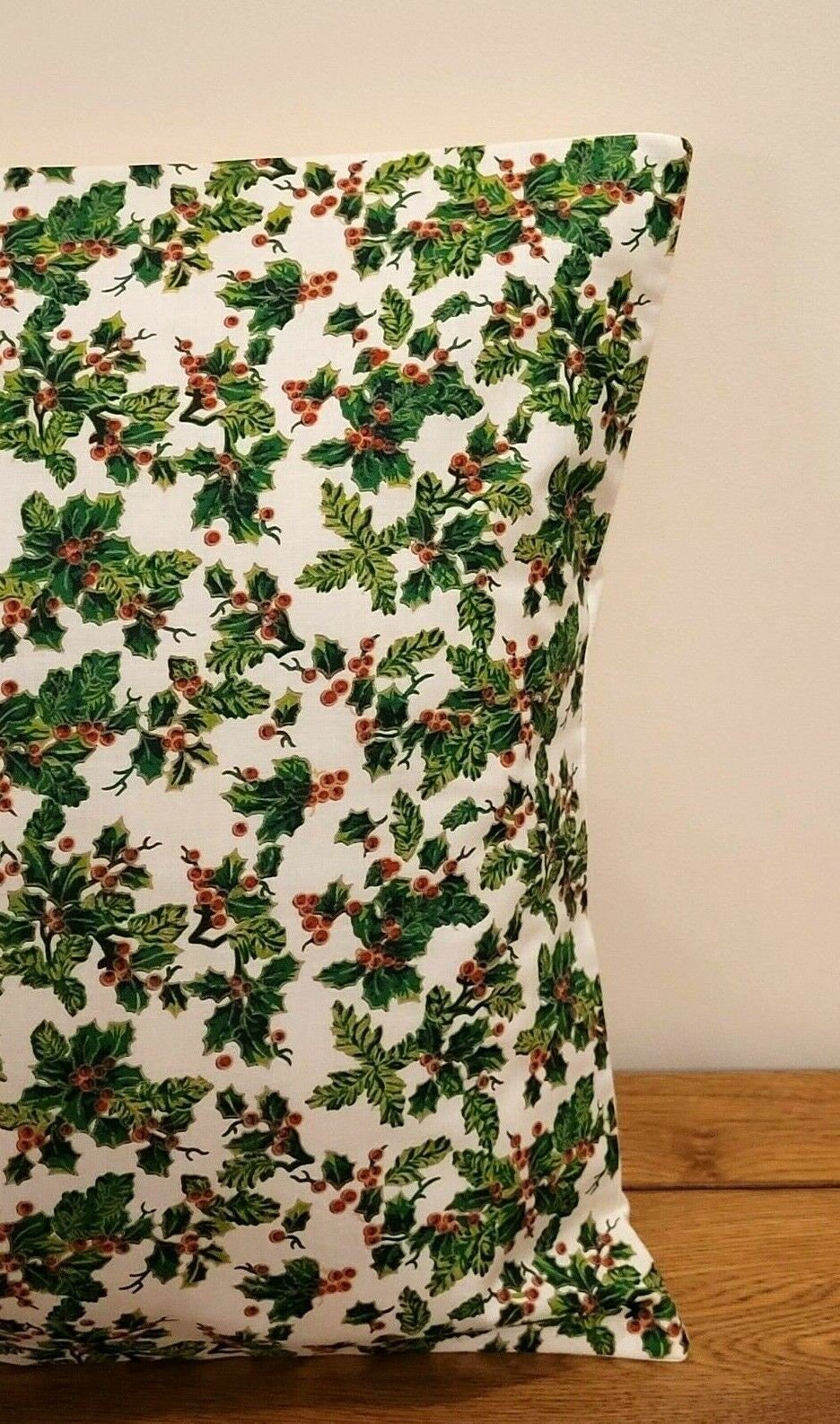 Christmas Holly Cushion Cover , Christmas Pillow Cover 10" 12" 14" 16" 17" 18" 20" 22" 24" 26" - CushionCoverAndDecor