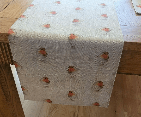 Christmas Robin Festive Table Runner - CushionCoverAndDecor