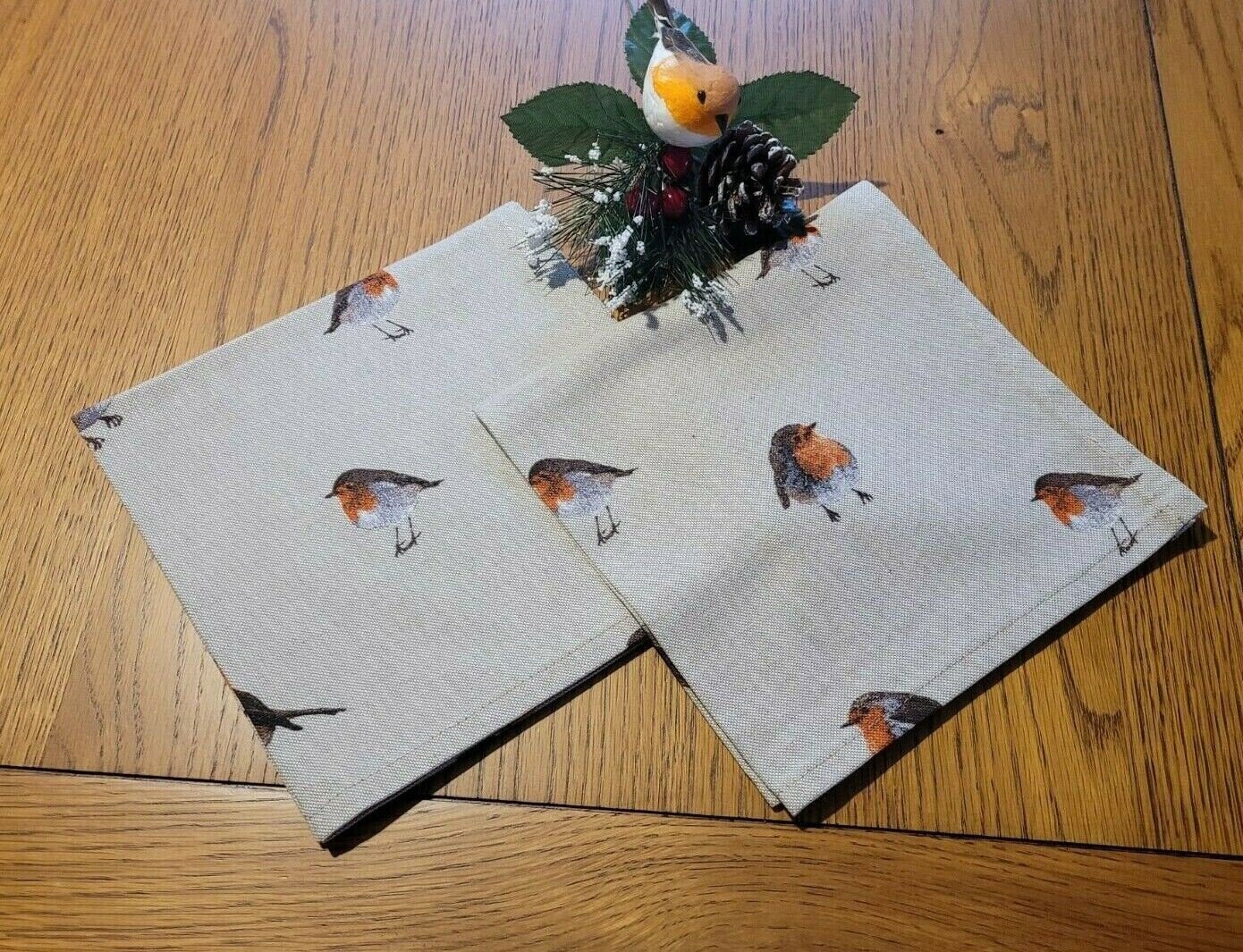 Christmas Robin Napkins , Robin Napkins , Xmas Festive Napkins , Red Robin Napkins , Xmas Festive Linen Look Napkins - CushionCoverAndDecor