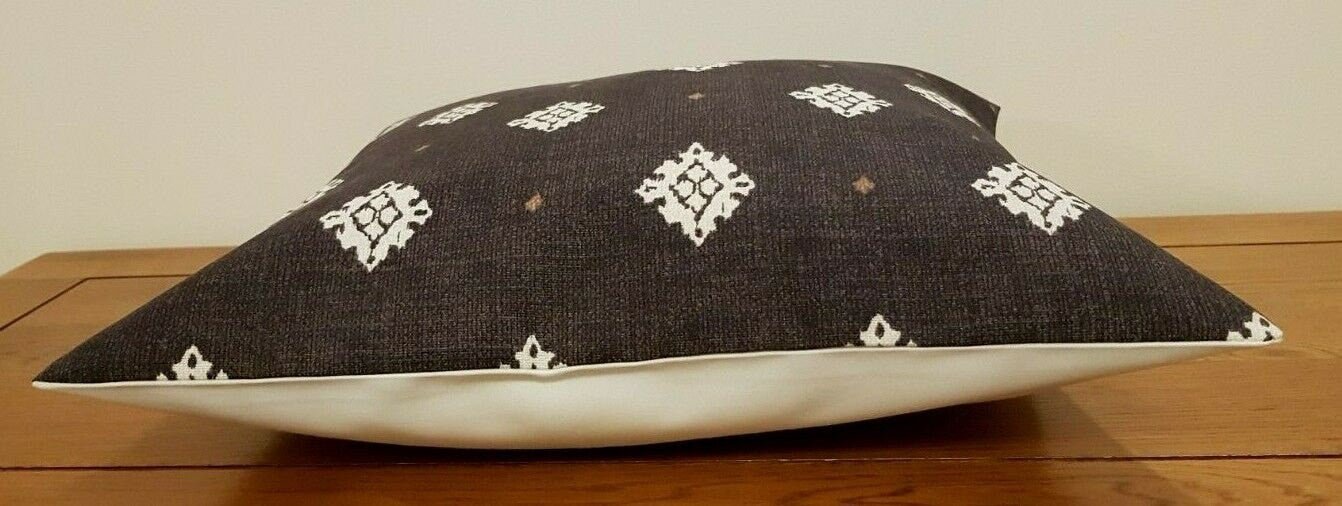 Cushion Cover Blue Beige Windsor Ebony Geometric Design 10" 12" 14" 16" 17" 18" 20" 22" 24" 26" Cotton Mix Handmade - CushionCoverAndDecor