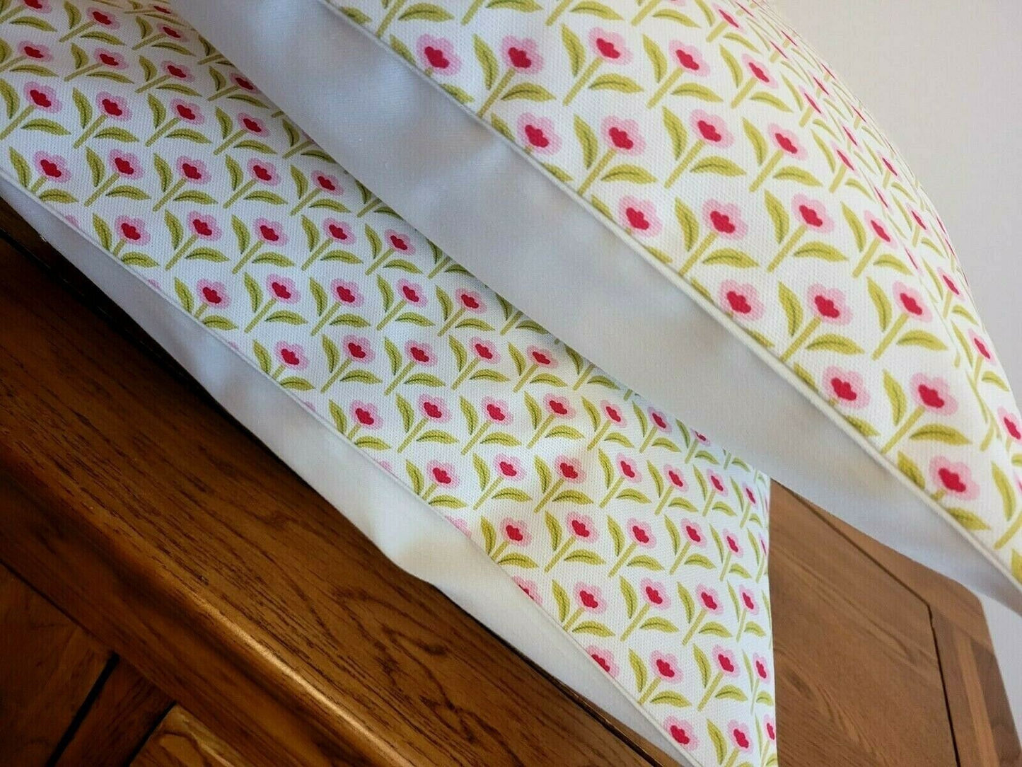 Cushion Cover iLiv Pink Green Posy Chintz Floral Design 10" 12" 14" 16" 17" 18" 20" 22" 24" 26" 100% Cotton Handmade - CushionCoverAndDecor