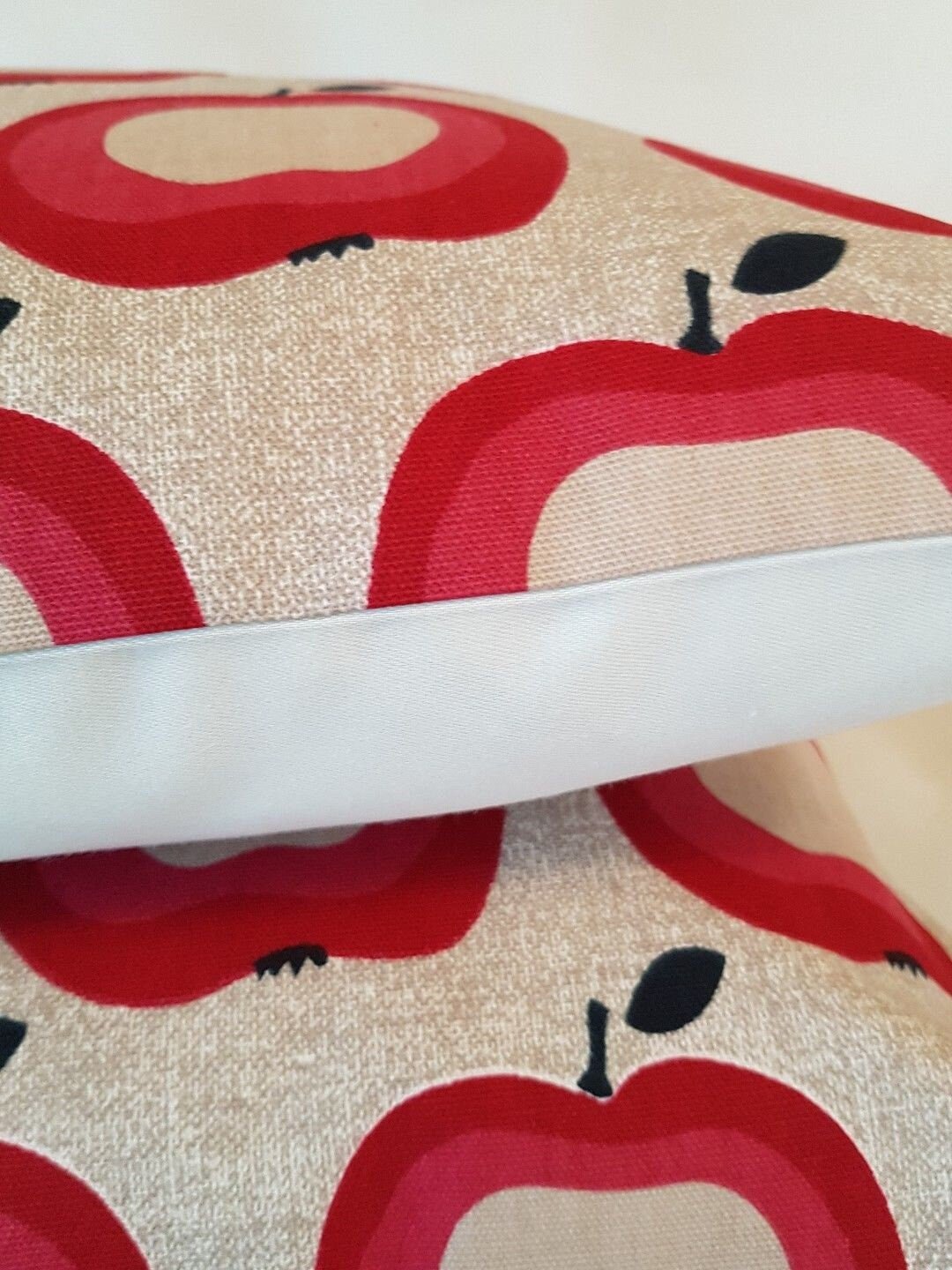 Cushion Cover Pomme Apple Red Beige - CushionCoverAndDecor