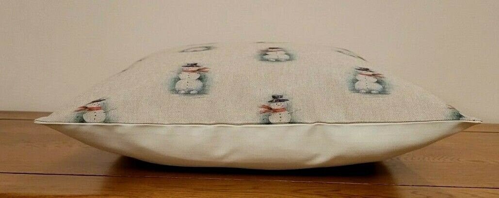Snowman Christmas Cushion Cover - CushionCoverAndDecor