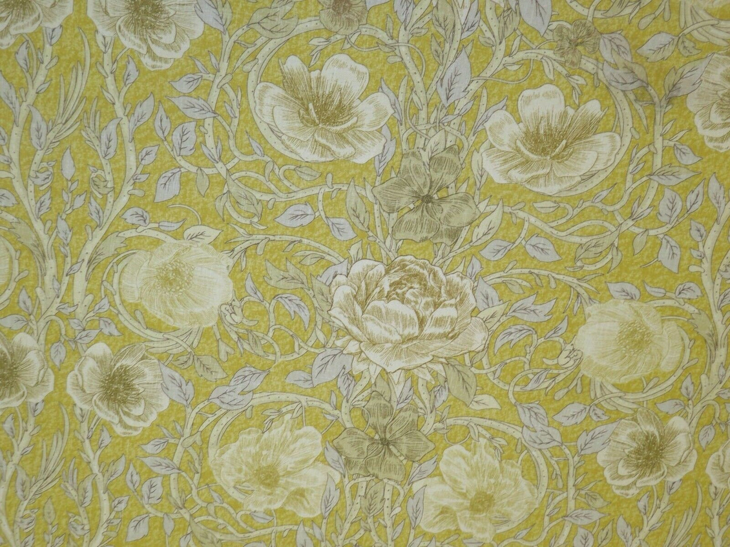 William Morris Floral Ophelia Tablecloth - CushionCoverAndDecor