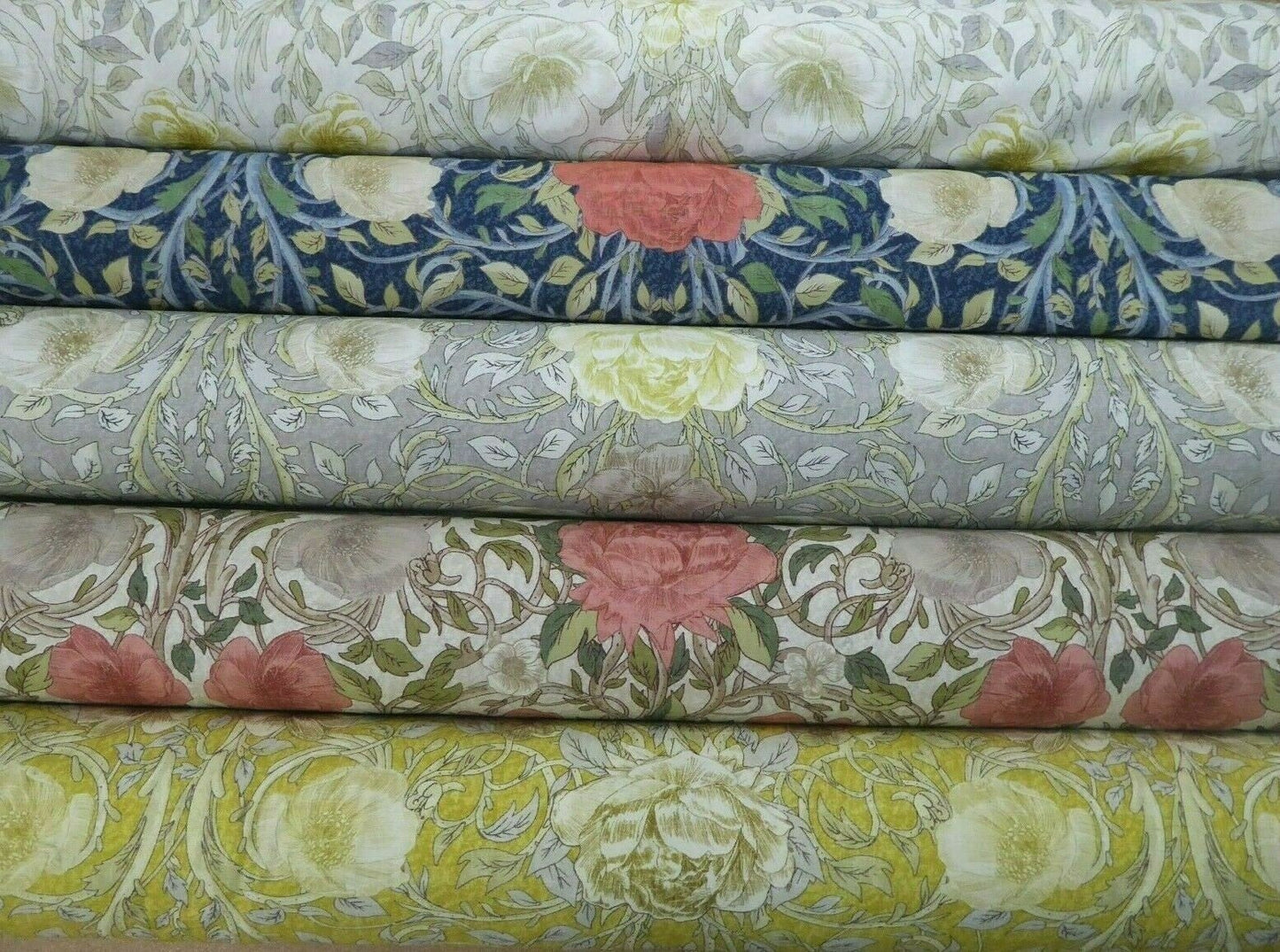 William Morris Floral Ophelia Tablecloth - CushionCoverAndDecor